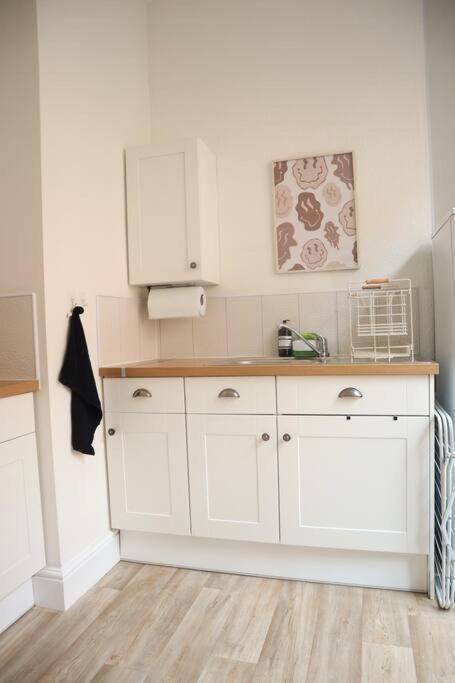 Spacious 1 Bedroom Apartment Leicester Exterior foto