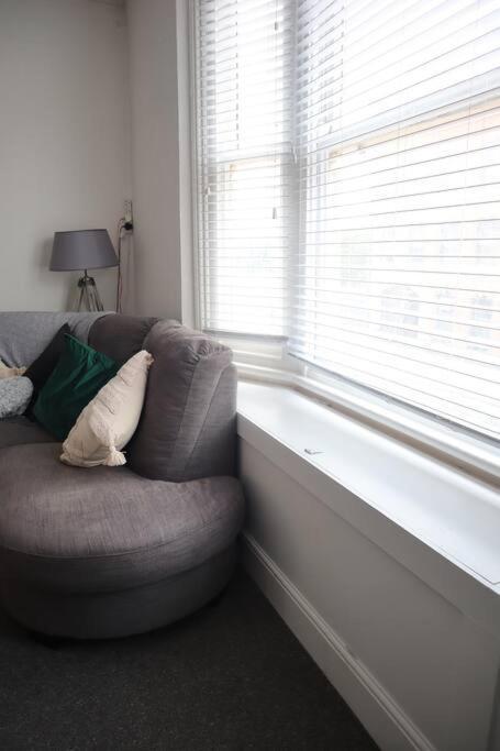 Spacious 1 Bedroom Apartment Leicester Exterior foto